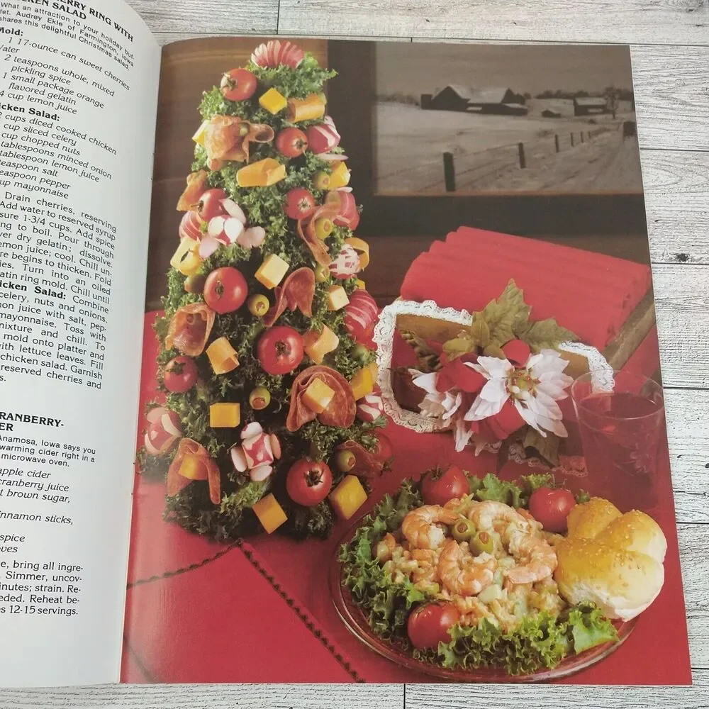 Country Christmas Entertaining - Recipes +Table Creations Craft Book - Vtg 1980s